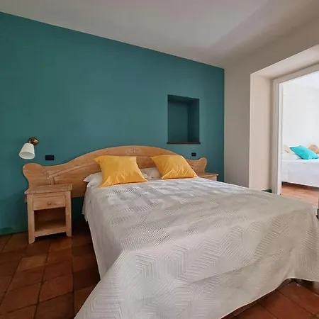 Casa Fifina Bed & Breakfast *